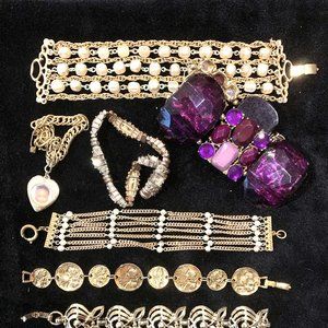 Lot of 11 Womens Vintage Fashion Bracelets